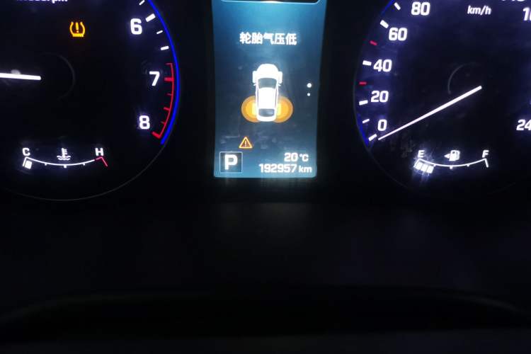 Used Hyundai Mistra 2014 1.8L Automatic Deluxe DLX Model Odometer Close Up