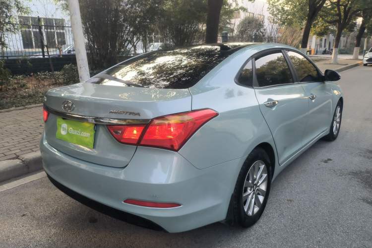 Used Hyundai Mistra 2014 1.8L Automatic Smart GLS Rear Right 45 Deg
