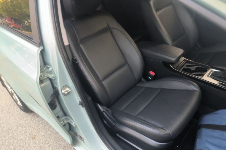 Used Hyundai Mistra 2014 1.8L Automatic Smart GLS Right Front Seat