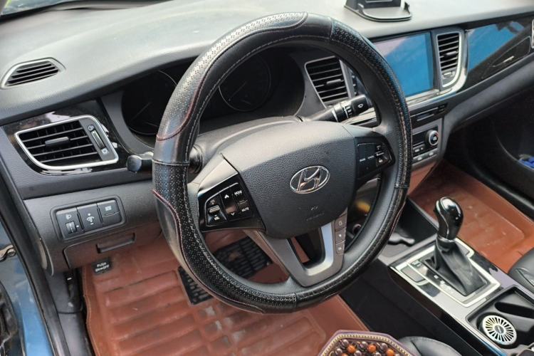 Used Hyundai Mistra 2014 1.8L Automatic Smart GLS Steering Wheel