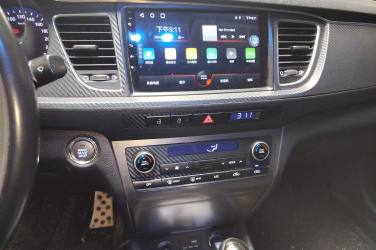 Used Hyundai Mistra 2014 1.8L Automatic Deluxe DLX Model Audio And AC Panel