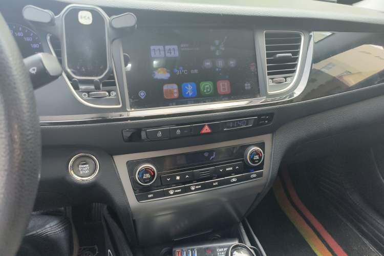 Used Hyundai Mistra 2014 1.8L Automatic Smart GLS Audio And AC Panel