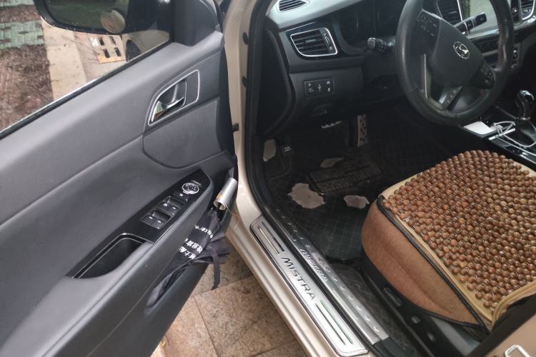 Used Hyundai Mistra 2014 1.8L Automatic Deluxe DLX Model Driver Seat