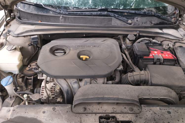 Used Hyundai Mistra 2014 1.8L Automatic Deluxe DLX Model Engine Bay