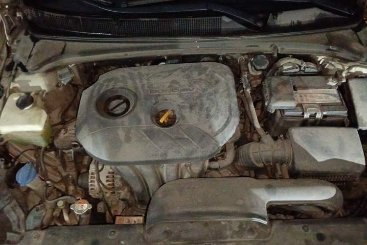 Used Hyundai Mistra 2014 1.8L Automatic Deluxe DLX Model Engine Bay