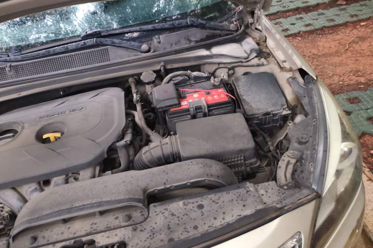 Used Hyundai Mistra 2014 1.8L Automatic Deluxe DLX Model Engine Bay Left