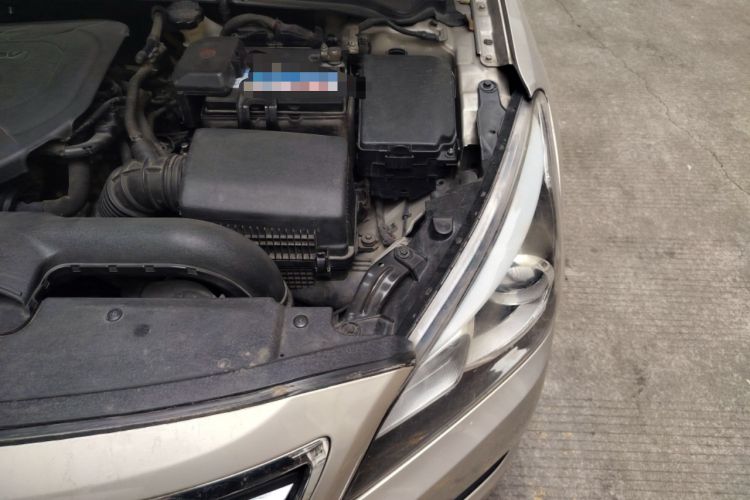 Used Hyundai Mistra 2014 1.8L Automatic Deluxe DLX Model Engine Bay Left