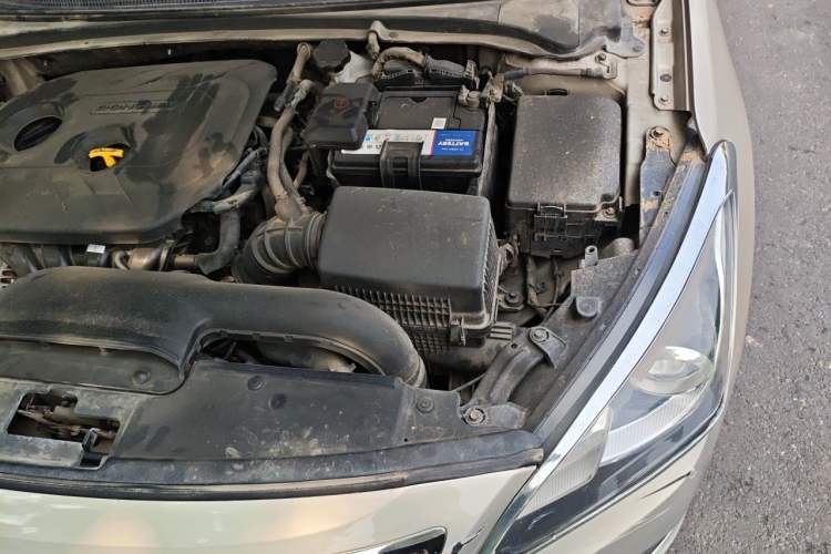 Used Hyundai Mistra 2014 1.8L Automatic Smart GLS Engine Bay Left