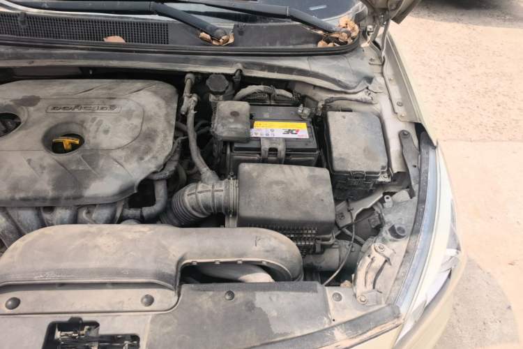 Used Hyundai Mistra 2014 1.8L Automatic Deluxe DLX Model Engine Bay Left