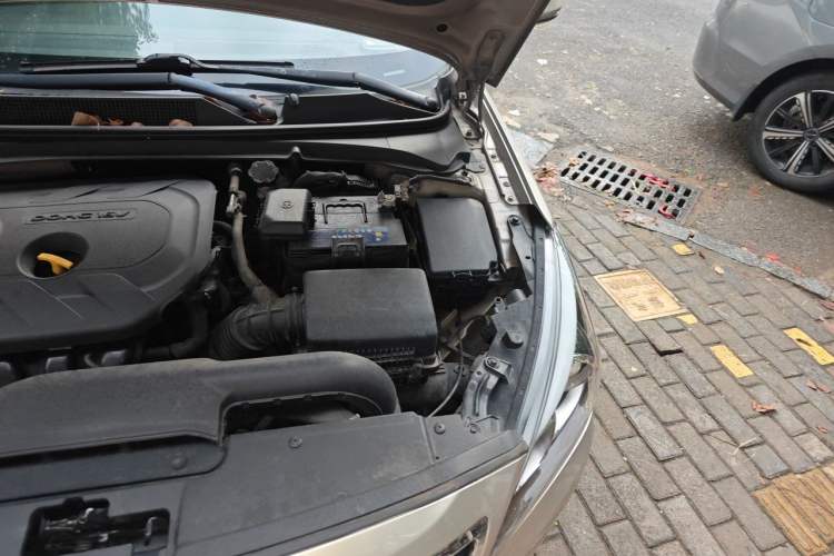 Used Hyundai Mistra 2014 1.8L Automatic Deluxe DLX Model Engine Bay Left