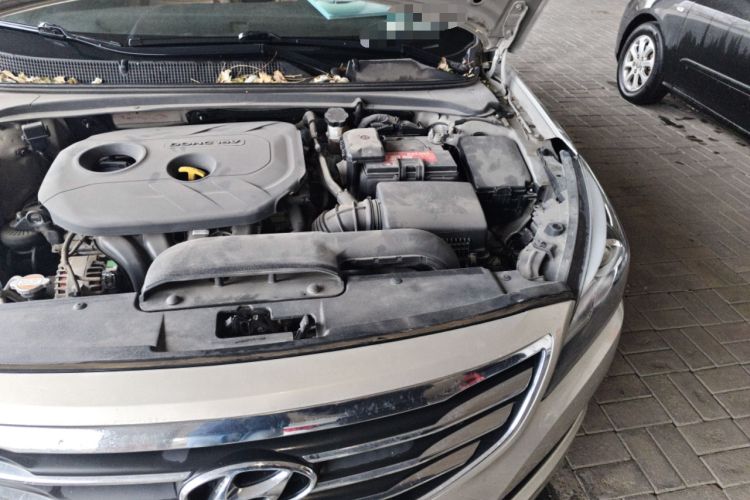 Used Hyundai Mistra 2014 1.8L Automatic Deluxe DLX Model Engine Bay Left