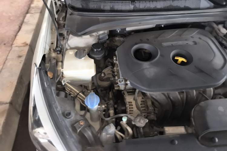Used Hyundai Mistra 2014 1.8L Automatic Smart GLS Engine Bay Right