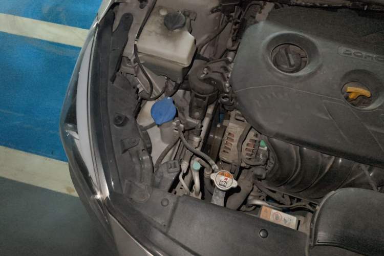 Used Hyundai Mistra 2014 1.8L Automatic Deluxe DLX Model Engine Bay Right