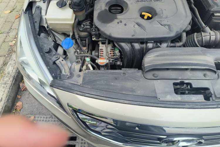 Used Hyundai Mistra 2014 1.8L Automatic Smart GLS Engine Bay Right