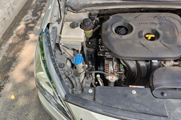 Used Hyundai Mistra 2014 1.8L Automatic Smart GLS Engine Bay Right