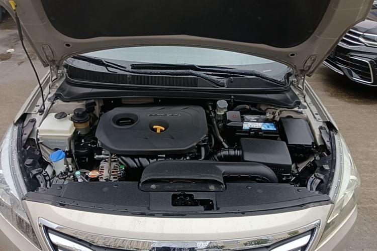 Used Hyundai Mistra 2014 1.8L Automatic Smart GLS Engine Bay