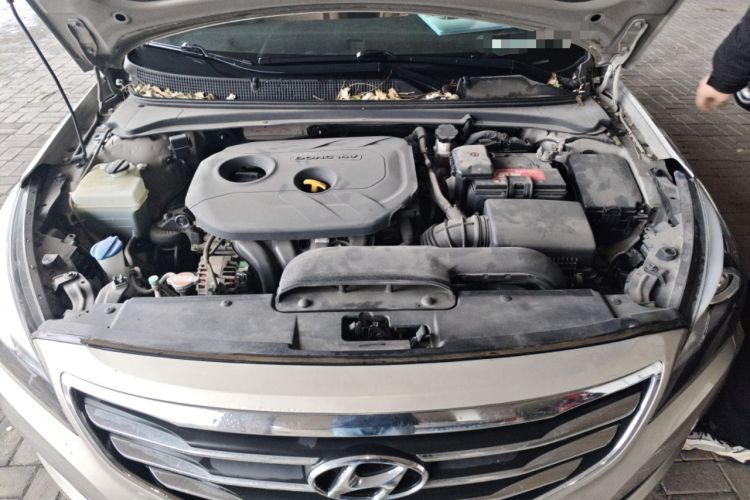 Used Hyundai Mistra 2014 1.8L Automatic Deluxe DLX Model Engine Bay