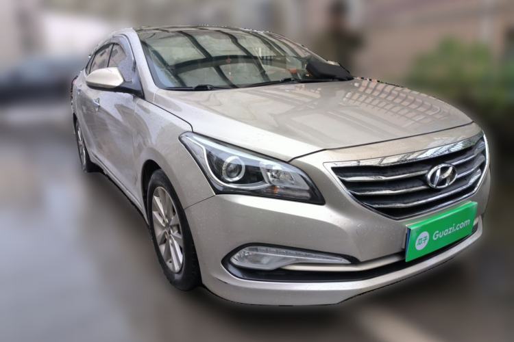 Used Hyundai Mistra 2014 1.8L Automatic Smart GLS Front Right 45 Deg