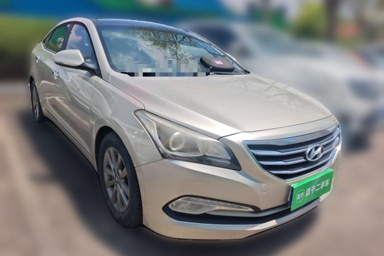 Used Hyundai Mistra 2014 1.8L Automatic Smart GLS Front Right 45 Deg