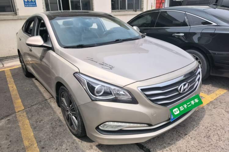 Used Hyundai Mistra 2014 1.8L Automatic Deluxe DLX Model Front Right 45 Deg