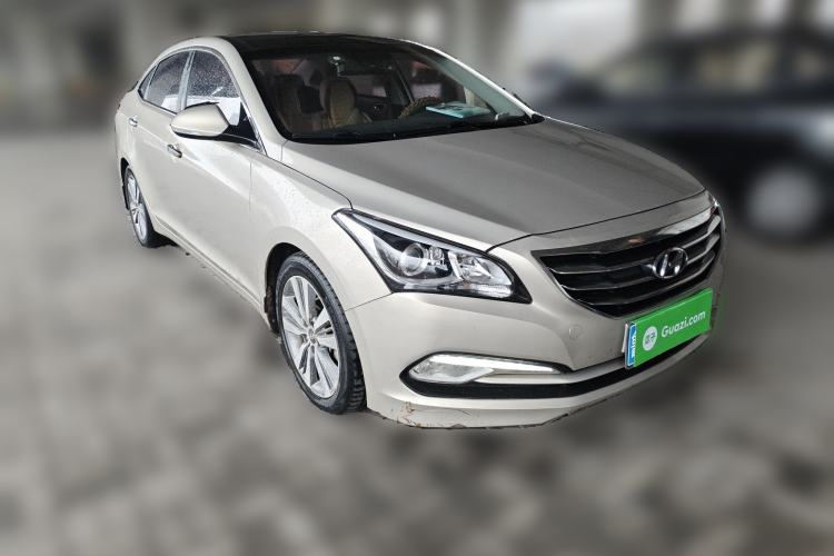 Used Hyundai Mistra 2014 1.8L Automatic Deluxe DLX Model Front Right 45 Deg