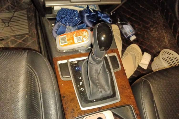 Used Hyundai Mistra 2014 1.8L Automatic Deluxe DLX Model Gear Lever