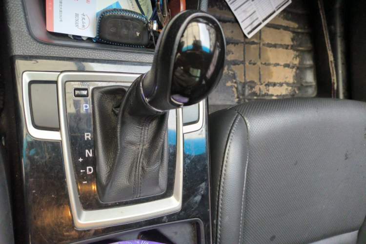 Used Hyundai Mistra 2014 1.8L Automatic Smart GLS Gear Lever