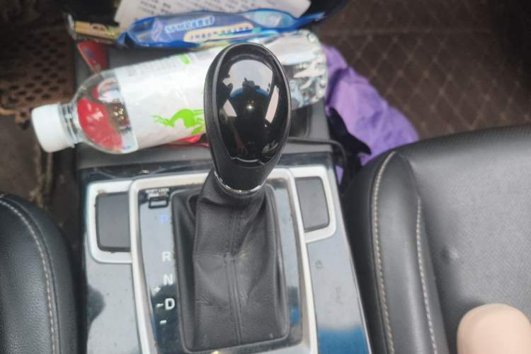 Used Hyundai Mistra 2014 1.8L Automatic Smart GLS Gear Lever