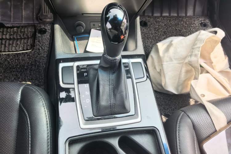 Used Hyundai Mistra 2014 1.8L Automatic Deluxe DLX Model Gear Lever