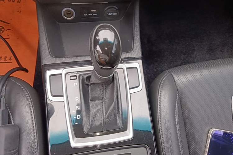 Used Hyundai Mistra 2014 1.8L Automatic Smart GLS Gear Lever