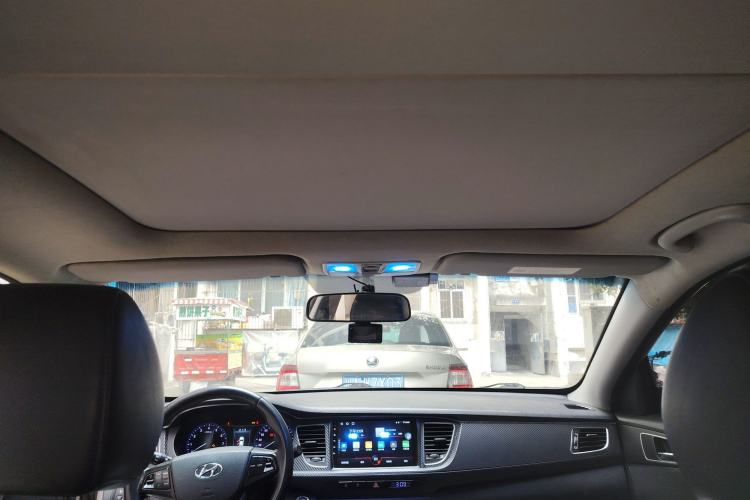 Used Hyundai Mistra 2014 1.8L Automatic Deluxe DLX Model Headliner
