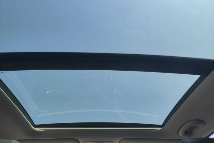 Used Hyundai Mistra 2014 1.8L Automatic Deluxe DLX Model Headliner