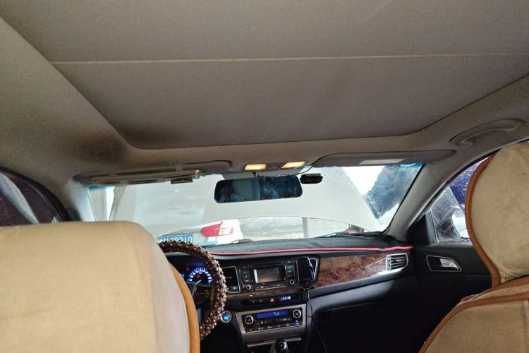 Used Hyundai Mistra 2014 1.8L Automatic Deluxe DLX Model Headliner