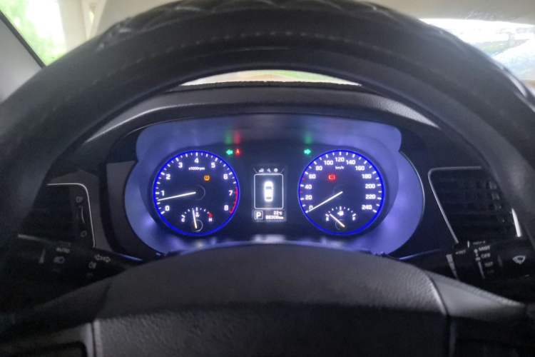 Used Hyundai Mistra 2014 1.8L Automatic Smart GLS Instrument Cluster