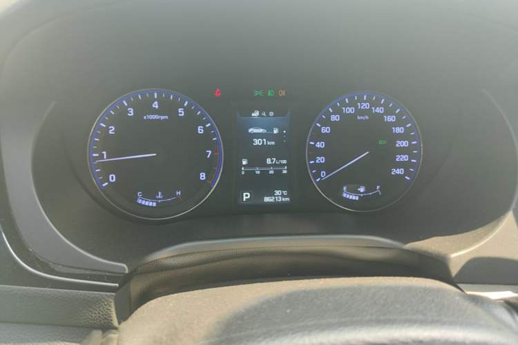 Used Hyundai Mistra 2014 1.8L Automatic Deluxe DLX Model Instrument Cluster