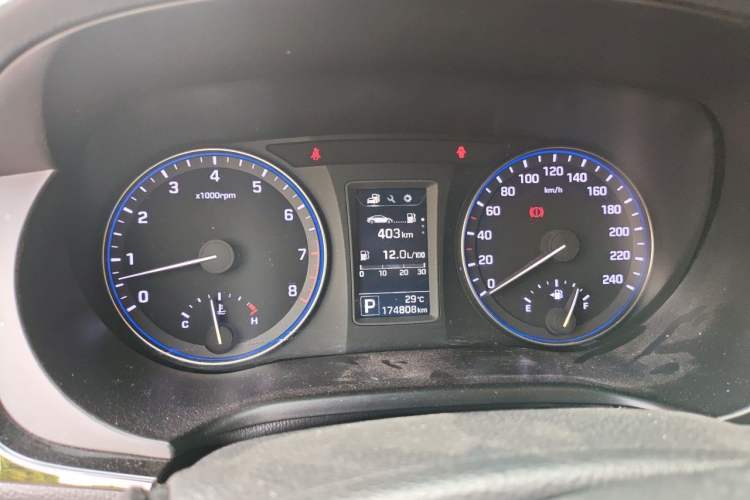 Used Hyundai Mistra 2014 1.8L Automatic Smart GLS Instrument Cluster