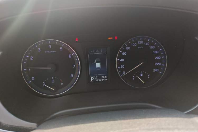 Used Hyundai Mistra 2014 1.8L Automatic Smart GLS Instrument Cluster