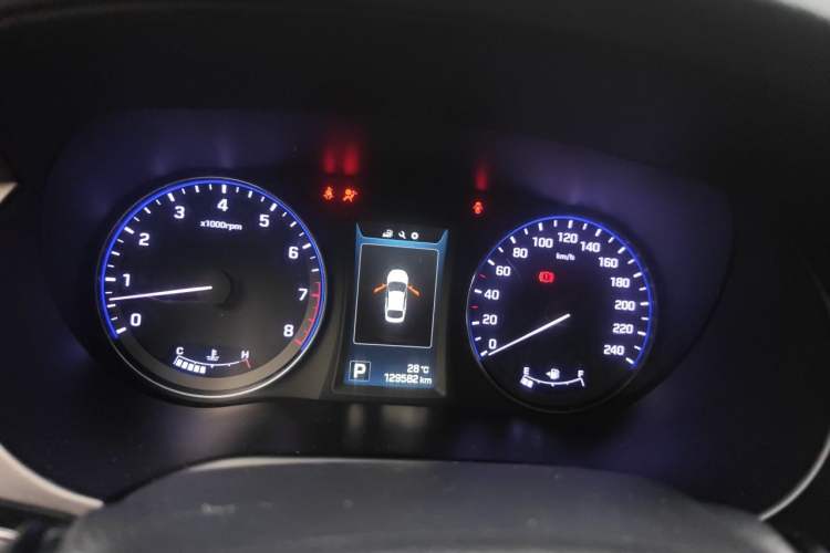 Used Hyundai Mistra 2014 1.8L Automatic Deluxe DLX Model Instrument Cluster
