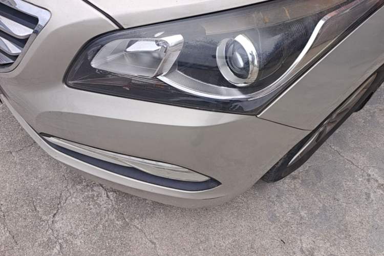 Used Hyundai Mistra 2014 1.8L Automatic Smart GLS Left Front Headlight