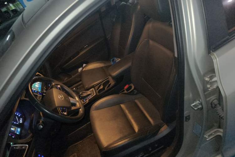 Used Hyundai Mistra 2014 1.8L Automatic Deluxe DLX Model Left Front Seat