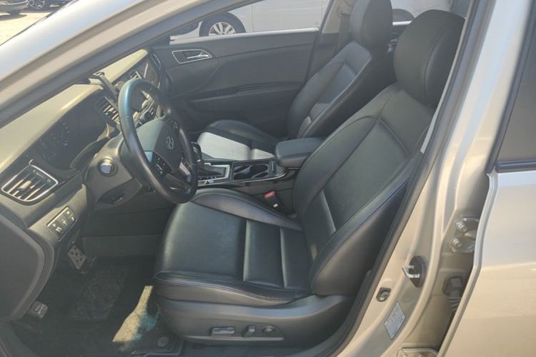 Used Hyundai Mistra 2014 1.8L Automatic Deluxe DLX Model Left Front Seat