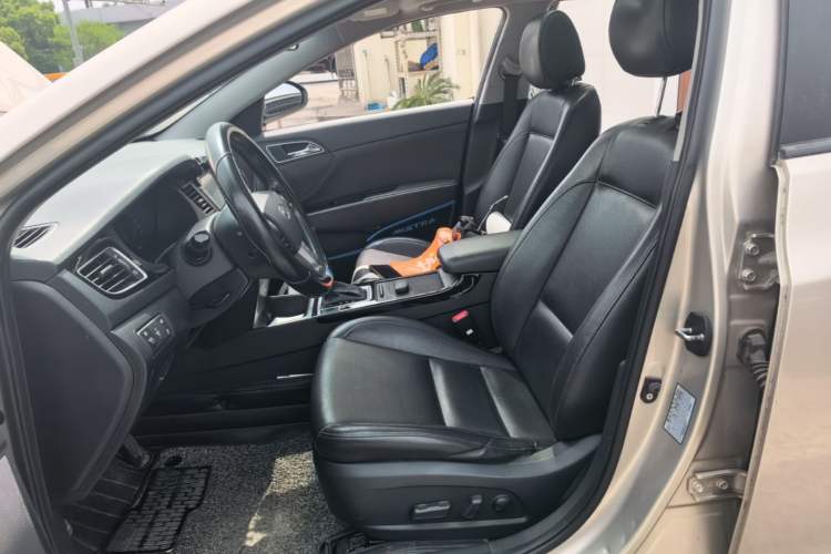 Used Hyundai Mistra 2014 1.8L Automatic Deluxe DLX Model Left Front Seat