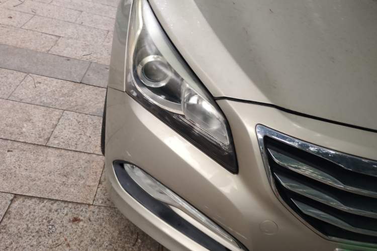 Used Hyundai Mistra 2014 1.8L Automatic Deluxe DLX Model Right Front Headlight