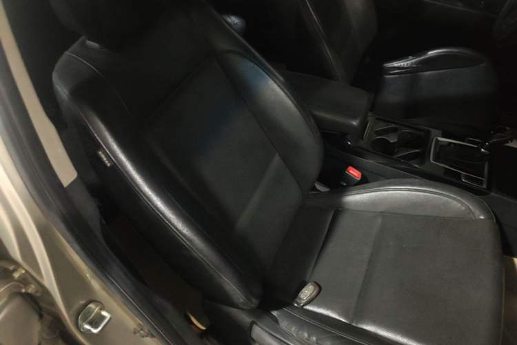 Used Hyundai Mistra 2014 1.8L Automatic Deluxe DLX Model Right Front Seat