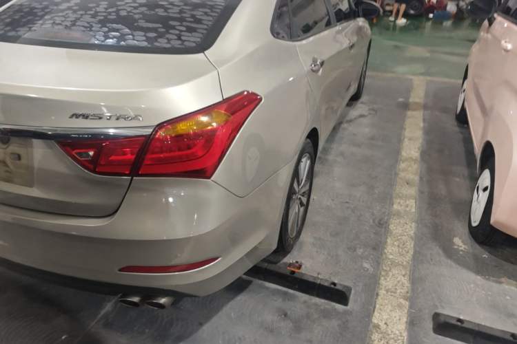 Used Hyundai Mistra 2014 1.8L Automatic Deluxe DLX Model Right Rear Taillight