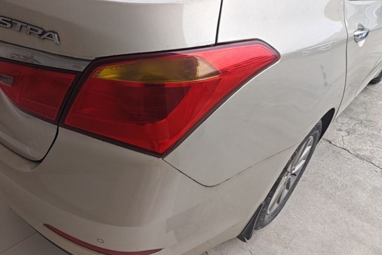 Used Hyundai Mistra 2014 1.8L Automatic Smart GLS Right Rear Taillight