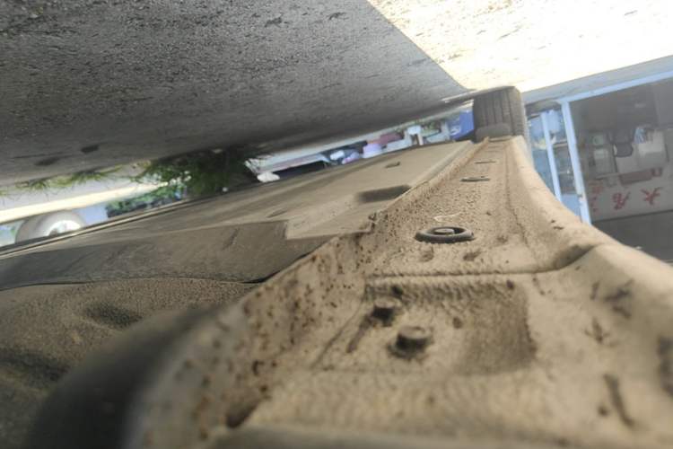 Used Hyundai Mistra 2014 1.8L Automatic Deluxe DLX Model Right Side Sill