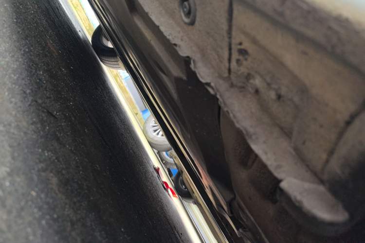 Used Hyundai Mistra 2014 1.8L Automatic Smart GLS Right Side Sill