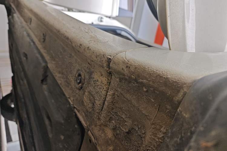 Used Hyundai Mistra 2014 1.8L Automatic Smart GLS Right Side Sill