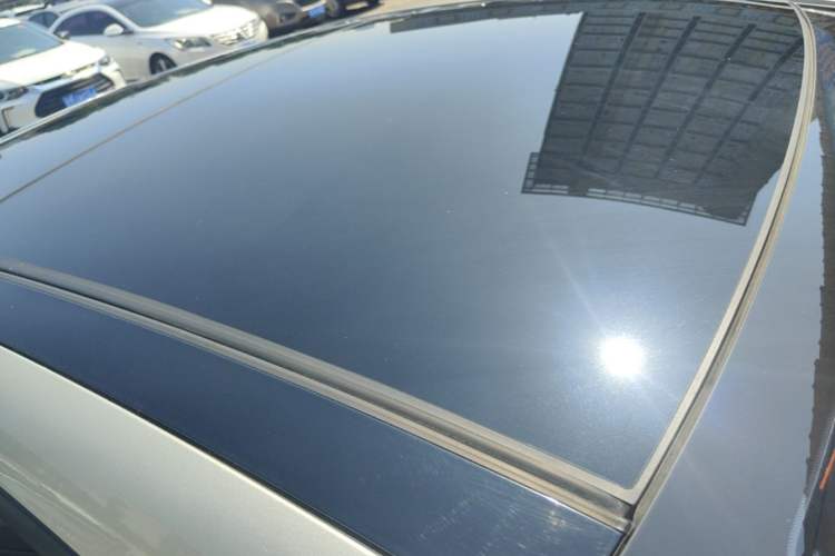 Used Hyundai Mistra 2014 1.8L Automatic Deluxe DLX Model Roof